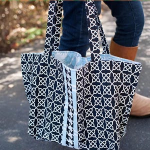 Straight Stitch Tote Bag PDF Sewing Pattern, clutch bag, easy sewing pattern, tote patterns, getaway bag, sew, PDF tutorial, DIY, Tote pdf