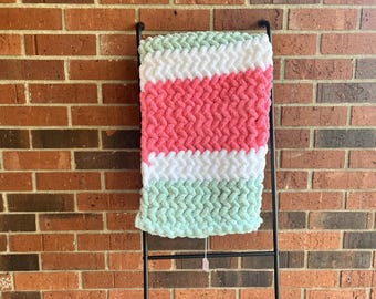 Chunky Yarn Baby Blanket | Warm, Snuggly Handmade Keepsake