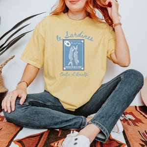 Sardines Shirt, Canned Fish T-Shirt, Gift for Foodie and Chef, Gift for Italian Lovers, Amalfi Coast Shirt, Comfort Colors Shirt, Italy Trip,Vintage-style Comfort Colors® t-shirt featuring sardines can illustration with lemon slice and coastal Italian details, foodie aesthetic