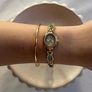 VINTAGE WATCH | old money gold tone gemstone timepiece