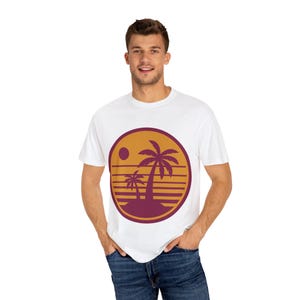 Retro Summer Vibes T-shirt, Unisex Beach Tee, Casual Summer Wear, Vacation Shirt, Gift for Travel Lovers