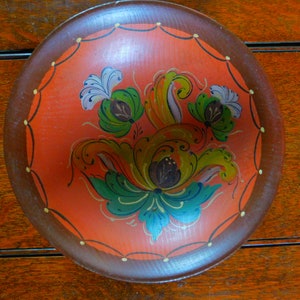 Vintage Folk Art Wooden Bowl - 1970&#39;s Scandinavian Rosemaling Painted Wood Bowl - Rosemalt Bowl - Farmhouse Primitive Bowl 7 inch