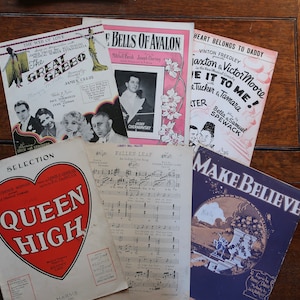 Lot of 25 Vintage Sheet Music 1910&#39;s - 1950&#39;s - Hollywood, Musicals Scrapbooking, Music Playing, Decorating Large Sheets 12 X 9  Gabbo