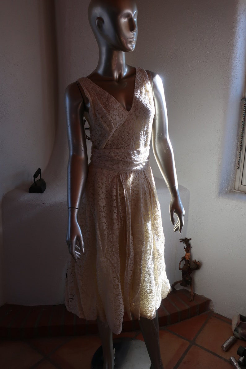 Vintage 1960's Lace Party Dress Romantic Ivory Lace Dress Custom Sleeveless Ecru Lace Dress & Short Sleeved lace Jacket 1960's Bridal image 3