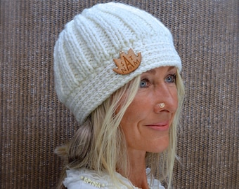 Cream SAT NAM Beanie. KUNDALINI yoga hat. Ribbed hat. Off White Crochet Hat. Chunky beanie. Lotus Flower. Womens beanies. no wool. GPyoga