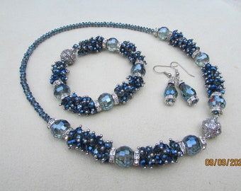 Jewellery set, necklace, bracelet, earrings