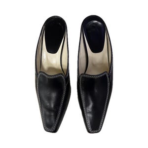 Vintage Tod’s Black Leather Mule Heels – 2000s Square Toe Kitten Heels, Made in Italy, Size 37.5 (US approx 7.5)