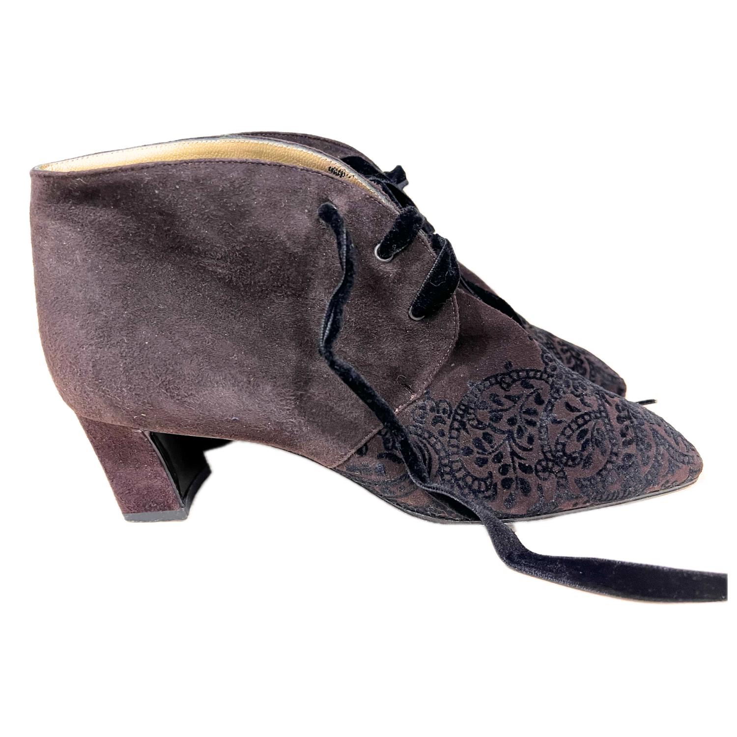 YVES SAINT LAURENT 1980s Vintage Size 8 Black Velvet Flocked Suede Lace-Up Ankle Booties