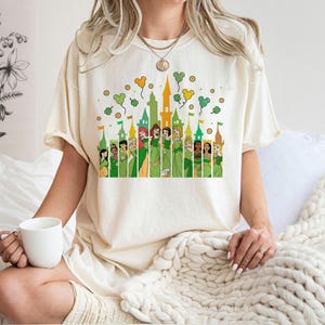 Comfort Color Shirt, St Paddy's Princess Shirt, Cinderella Tee, Elsa Shirt, Rapunzel Tee, Pocahontas Shirt, Ariel Tee, Disney Princess Shirt imagem 3