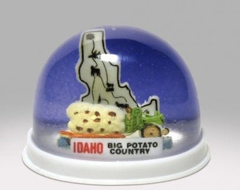 IDAHO Giant Potato vintage road trip Souvenir Snowglobe