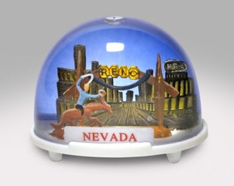 USA Road Trip Vintage Souvenir SnowGlobe - Reno, Nevada