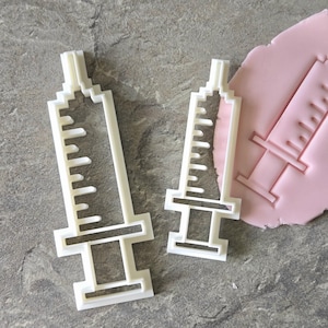 Spritzen Cookie Cutter Embosser Set – Medizinischer Fondant Stempel – Krankenschwester & Arzt Party Dekor – Apotheke