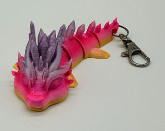 Llavero articulado de bebé dragón / Impresión 3D en dorado, rosa y morado degradado / Dije de mochila de fantasía
