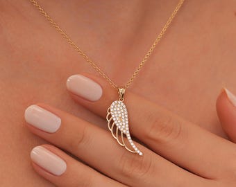 Collar con colgante de ala de ángel en oro de 14 k • Joyas de cristal guardián