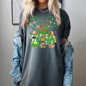 Camiseta de colores cómodos, camiseta de Toy Story, camiseta de San Patricio, camiseta del Sheriff Woody, camiseta de Buzz Lightyear, camiseta de San Patricio de Disney, camiseta de Jessie imagen 3
