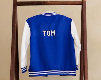 Gepersonaliseerde Varsity-jas voor kinderen – blauw Letterman-jack, aangepaste naam