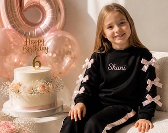 Conjunto de cumpleaños personalizado para niñas de 6 y 7 años, conjunto deportivo con nombre personalizado, sudadera con lindo lazo, conjunto para el 6.º y 7.º cumpleaños.