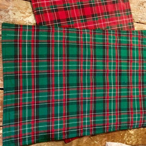 2177 Set of Placemats Two Checked Double Sided Placemats Checked Red and Green Table Setting Placemats