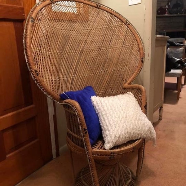 6554 Wicker Peacock Chair Emmanuel Fan Back Rattan Hollywood Regency Boho Mid Century Peacock Chair Boho Wicker Rattan Chairs Repaired