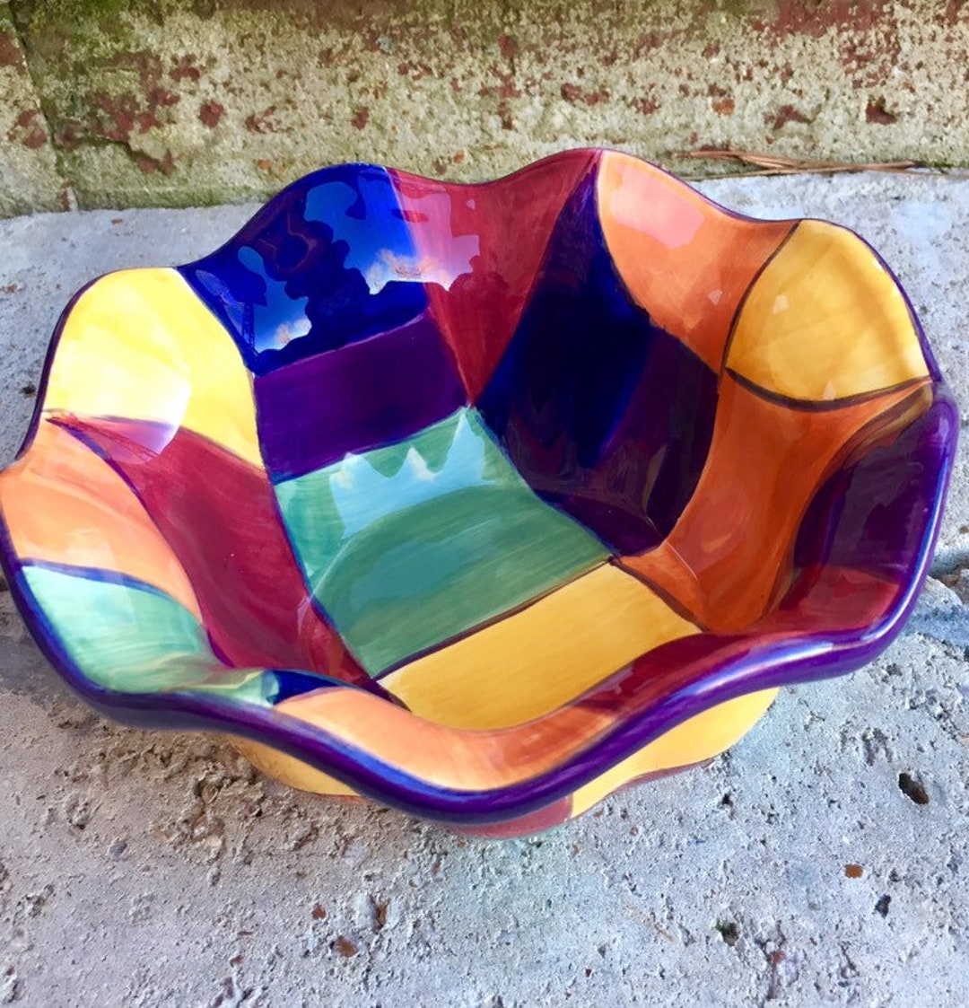 Tabletops Gallery Caracas Ruffled Bowl Caracas Pattern, Colorful Color
