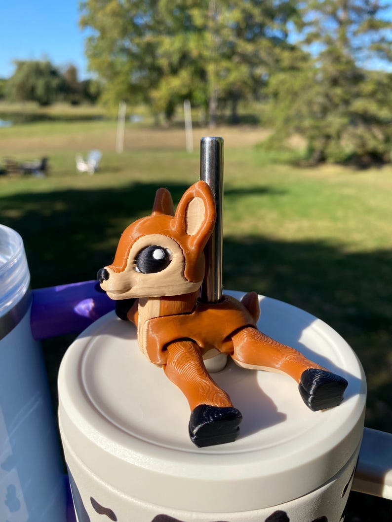 Reindeer and Whitetail Deer Fawn Doe Buck Rudolph Christmas Straw ...