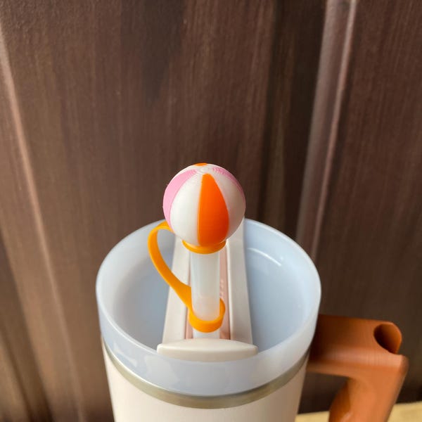 Wasserball Urlaub Sommerzeit Stroh Toppers / Anhänger für Stanley Becher oder andere 9,5 mm Strohhalme
