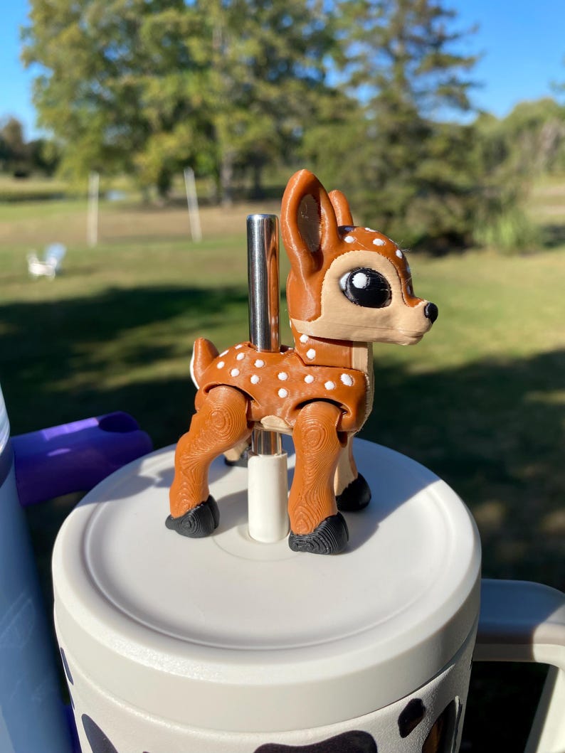 Reindeer and Whitetail Deer Fawn Doe Buck Rudolph Christmas Straw ...