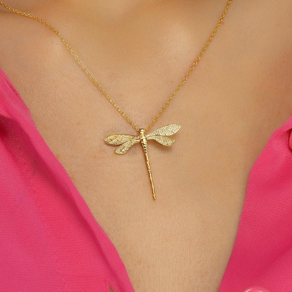 Collar de libélula dorada, collar con colgante de libélula estilo boho, regalo para ella, accesorios para mujer