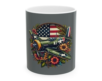 Caneca de cerâmica vintage com estampa de avião | Design floral militar