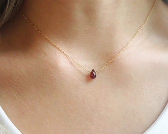 Minimalist Garnet Necklace, Dainty Garnet Jewelry, January Birthstone Necklace, Gift for Wife, Gift for Girlfirend