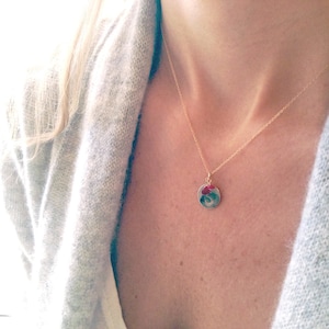Gouden eerste ketting-gouden brief ketting-geboortesteen ketting-hand gestempeld-zilveren eerste ketting-aanpassen van de eerste