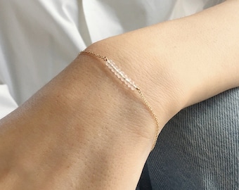 Gold Crystal Bracelet, Crystal Jewelry for Women, Quartz Crystal, Dainty Bracelet, Minimalist Bracelet, Gift for Women