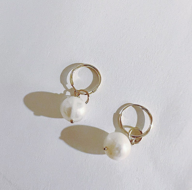Pearl hoop earrings, Solid Gold Earrings, Small Hoop Earrings, 14k Gold Earrings, Dainty Hoop Earrings, June Birthstone Earrings image 3