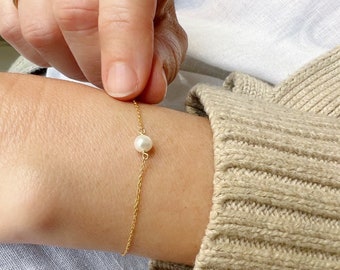 Dainty Pearl Bracelet, Gold Pearl Jewelry, June Birthstone Bracelet, Tiny Pearl Bracelet