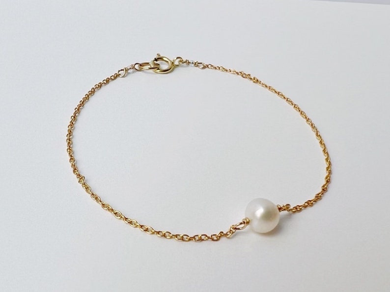 Dainty Pearl Bracelet, Gold Pearl Jewelry, June Birthstone Bracelet, Tiny Pearl Bracelet image 2