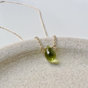 August Birthstone Necklace, Dainty Peridot Necklace, Peridot Birthstone Jewelry