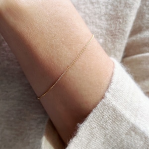 Dainty Chain Bracelet, Curb Chain Bracelet, Gold Curb Chain, Simple Gold Chain Bracelet, Thin Chain Bracelet, Delicate Bracelet image 1