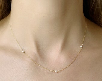 Collana di perle, collana di perle per le donne, collana di perle delicate, collana delicata, perla d'acqua dolce, collana minimalista, collana di perle reali
