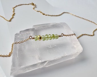Dainty Peridot Necklace, Minimalist Peridot Jewelry, August Birthstone Necklace, Beaded Necklace with Gold Bead