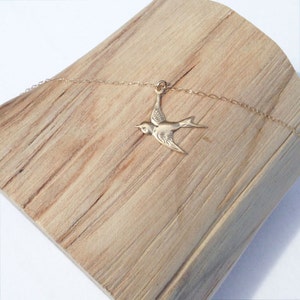 Gold Filled Bird Bracelet, Sparrow Bracelet, Swallow Bracelet, Charm Bracelet