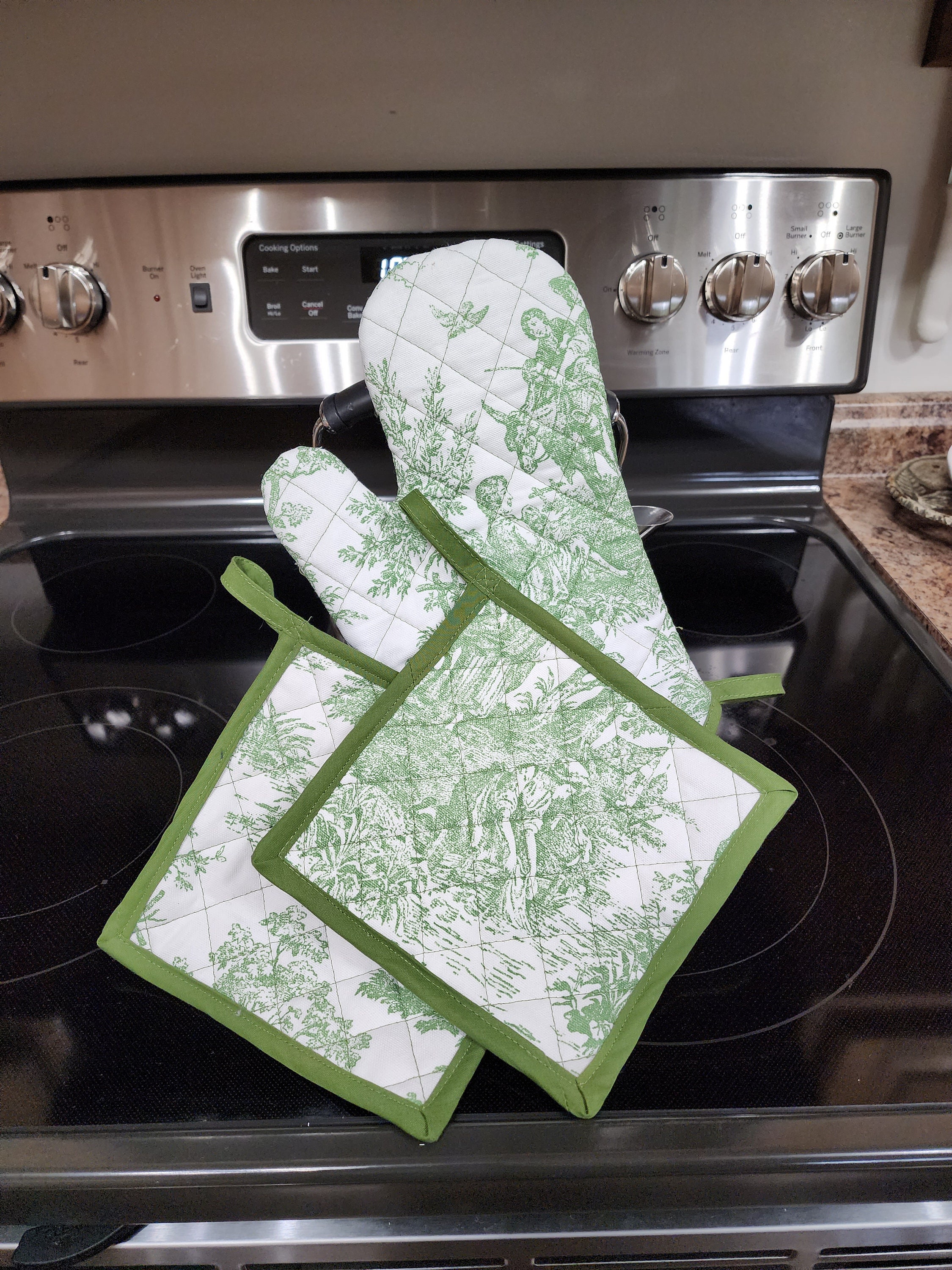 Small Business Kitchen Towels & Pot Holders