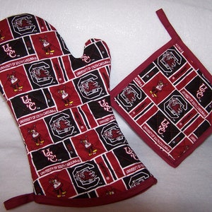 University of  South Carolina Gamecocks Oven Mitt and 2 Pot Holders Set