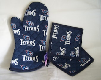 Tennessee Titans Kitchen Set | Handmade Oven Mitt & Pot Holders