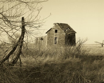 Abandoned House   Molt Montana    8X10   Item P-17