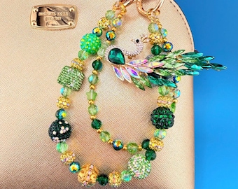 Cadena con dije para bolso de diamantes de imitación de pavo real verde: cadena para teléfono con cuentas de cristal hecha a mano, llavero brillante y brillante.