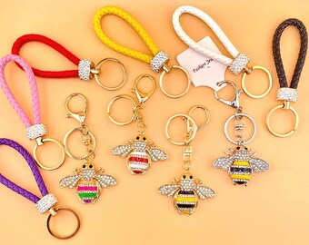 Llavero con dije para bolso de diamantes de imitación de abeja de miel: llavero de cuero trenzado