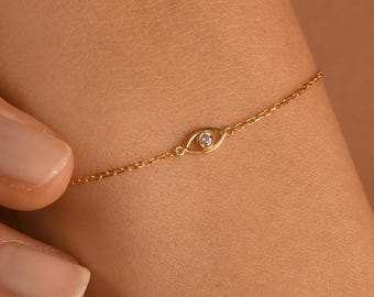 14k Solid Gold Minimalist Diamond Evil Eye Chain Bracelet
