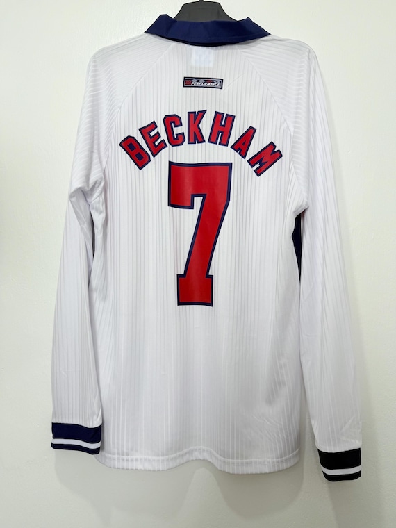 Beckham #7 England 1998/99 Home Long Sleeve Jersey – Signed