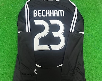 Cadeau voetbalfan voor hem: vintage Real Madrid-shirt met lange mouwen: Beckham #23, uitshirt 2006/07