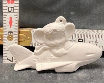 Ornamento in ceramica bisquit pronto da dipingere: Topolino Alberta su un aereo